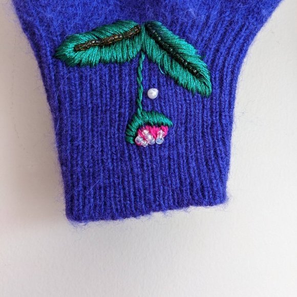 Vintage Blue Cardigan with Floral Embroidery - Picture 5 of 8